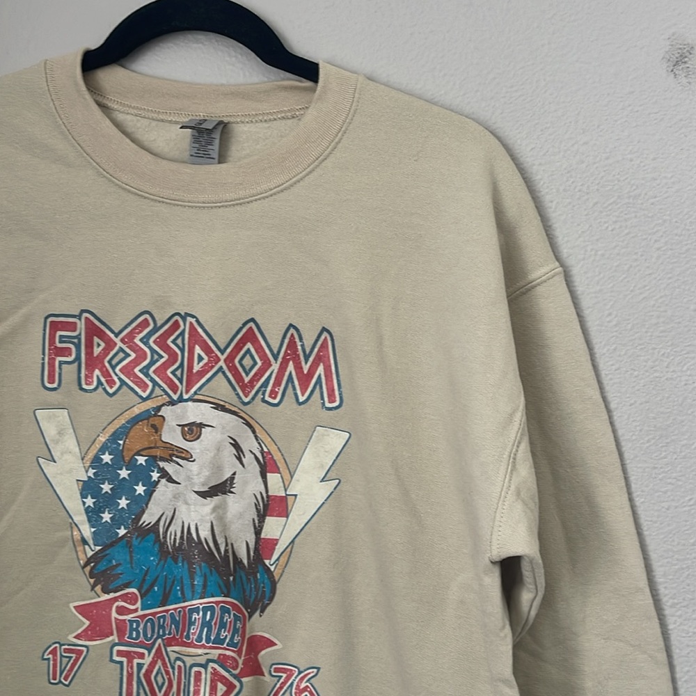 Women’s Patriotic Crewneck - Picture 2 of 6